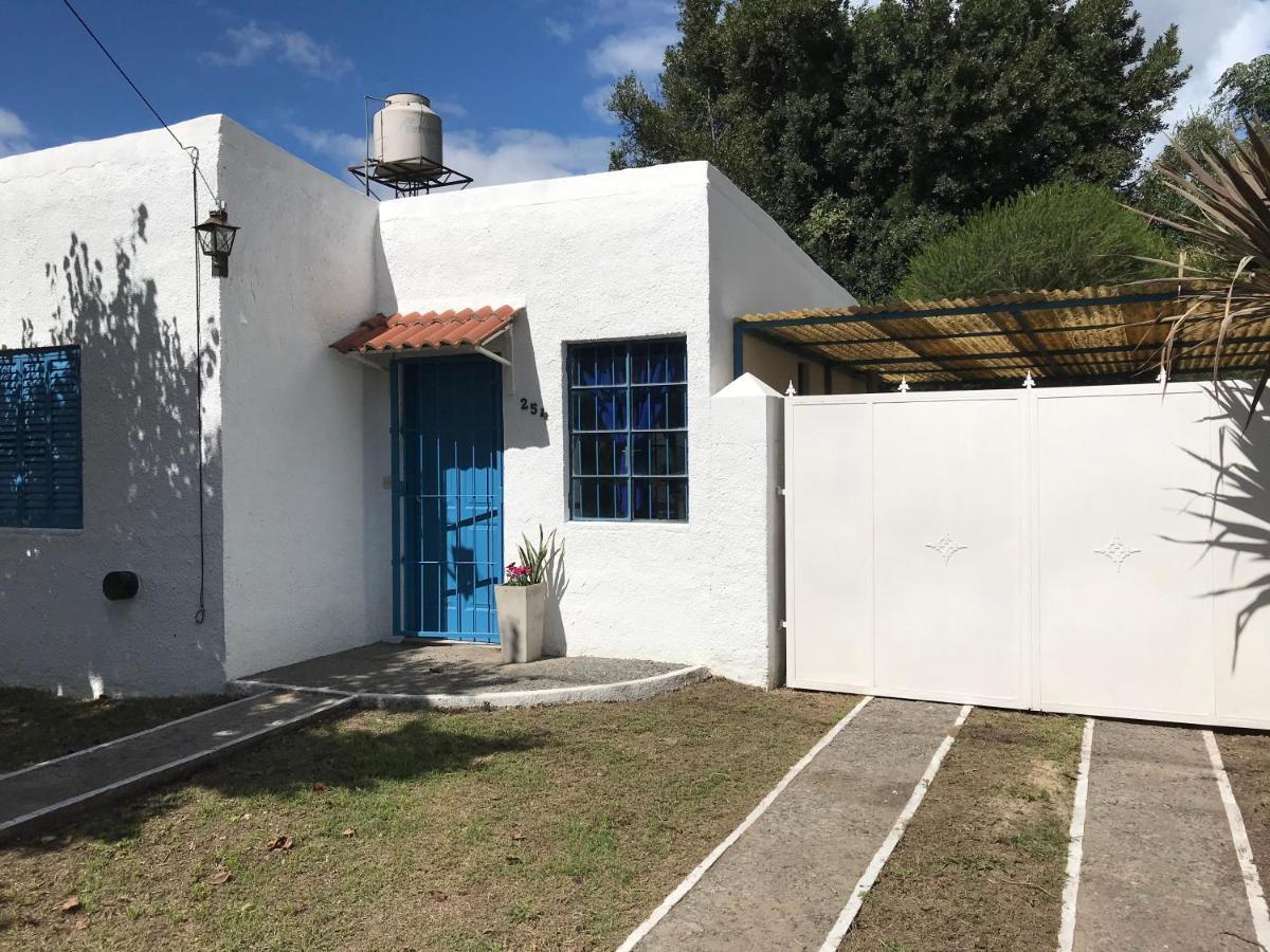 La Casa Azul: Tranquilidad Y Esparcimiento En Un Entorno Natural Villa Chascomús Eksteriør bilde