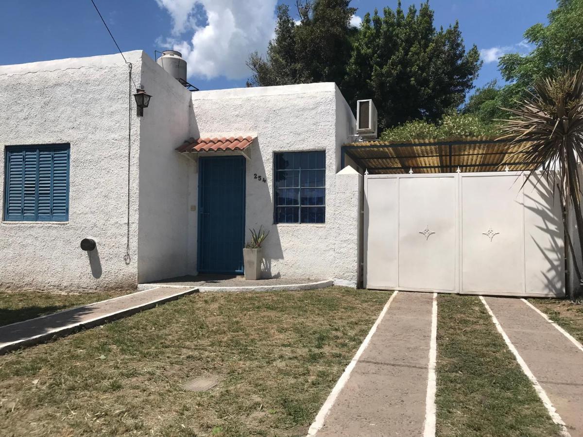 La Casa Azul: Tranquilidad Y Esparcimiento En Un Entorno Natural Villa Chascomús Eksteriør bilde