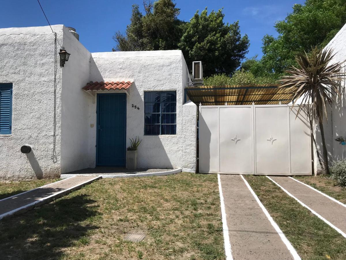 La Casa Azul: Tranquilidad Y Esparcimiento En Un Entorno Natural Villa Chascomús Eksteriør bilde